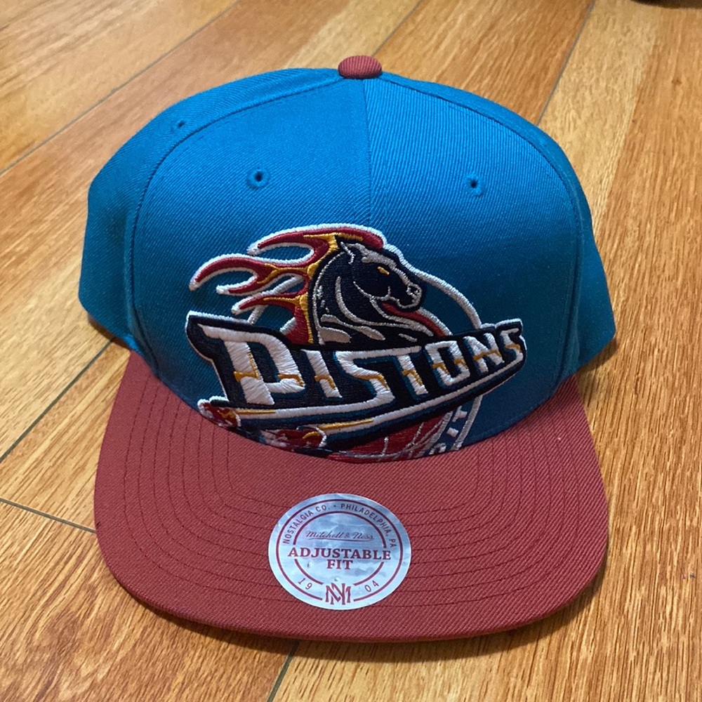 Detroit Pistons SnapBack